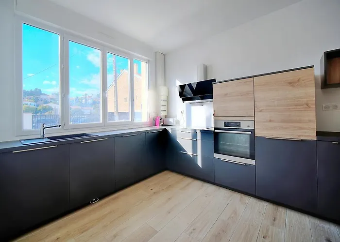 Le Guid - 15 Min - Vca بيت للعطل